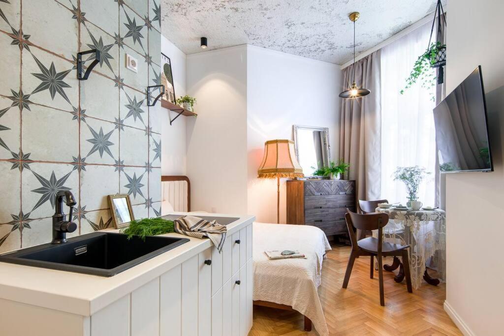 Bohemian Style Apt In The Centre Apartment Красков Екстериор снимка