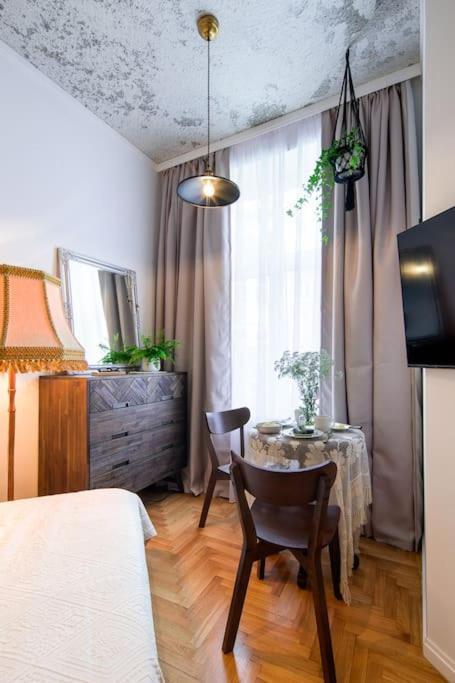 Bohemian Style Apt In The Centre Apartment Красков Екстериор снимка
